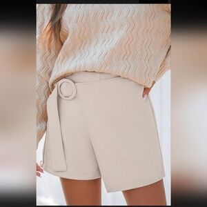 NWT Cupshe Beige Faux Suede Wrap Shorts - Size Medium
